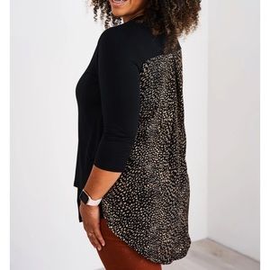 Latched mama 3 quarter length sleeve top